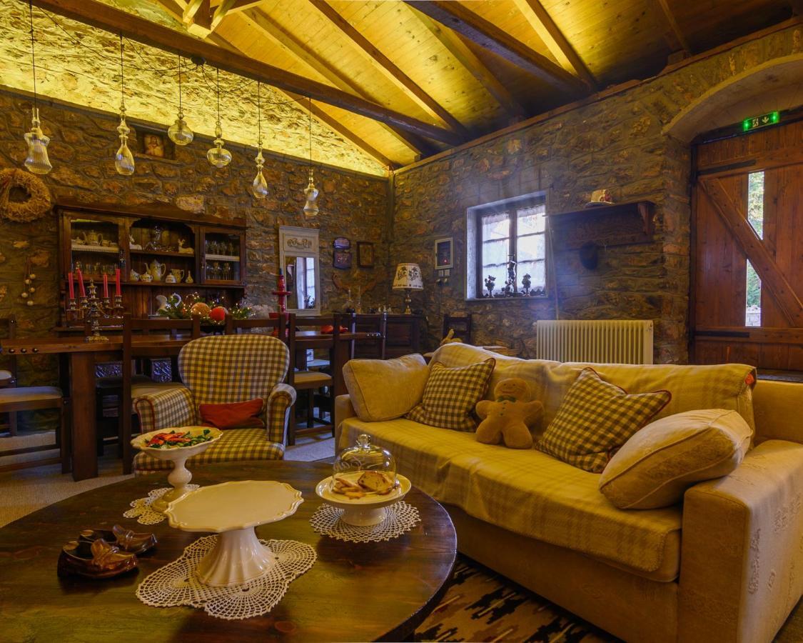 Guesthouse Karahalios ポルドロソス エクステリア 写真