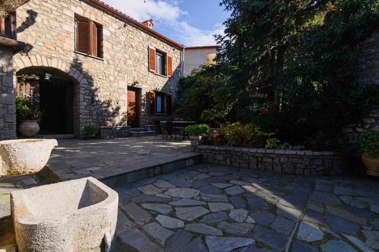 Guesthouse Karahalios ポルドロソス エクステリア 写真