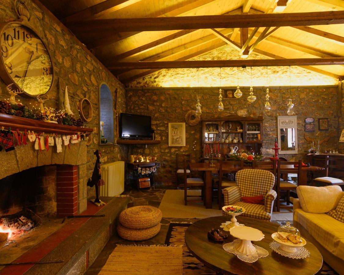 Guesthouse Karahalios ポルドロソス エクステリア 写真