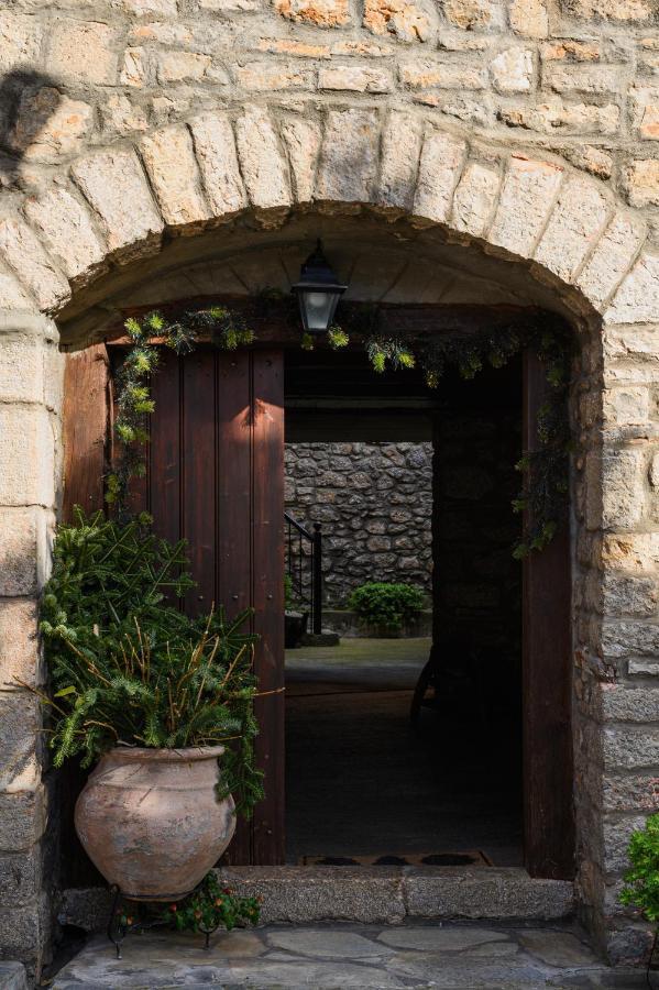 Guesthouse Karahalios ポルドロソス エクステリア 写真