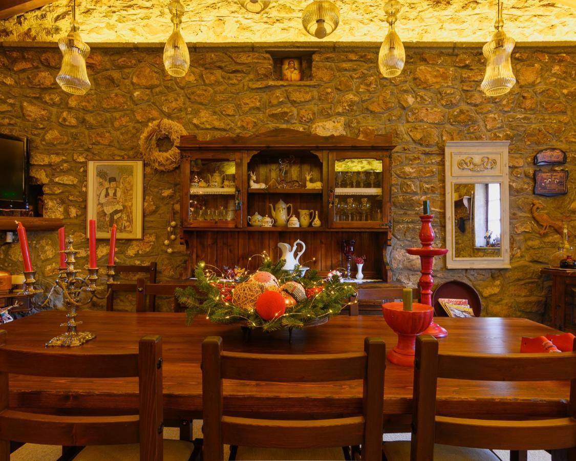 Guesthouse Karahalios ポルドロソス エクステリア 写真